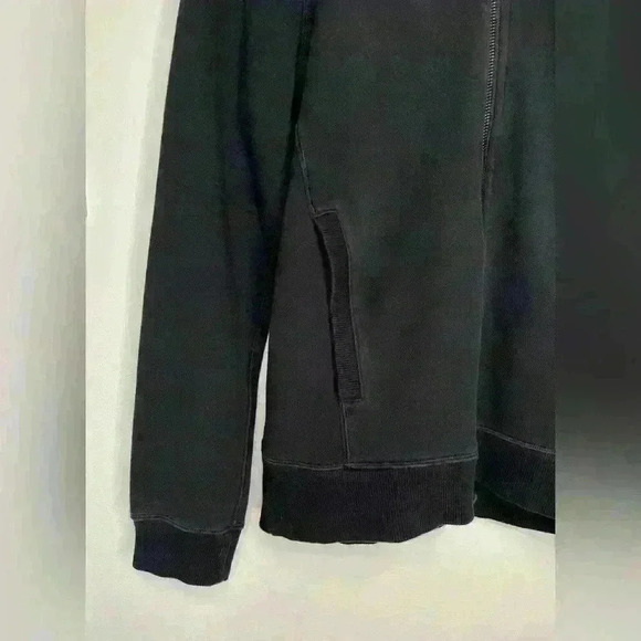 Lululemon full zip  , sz 8 - Picture 4 of 10